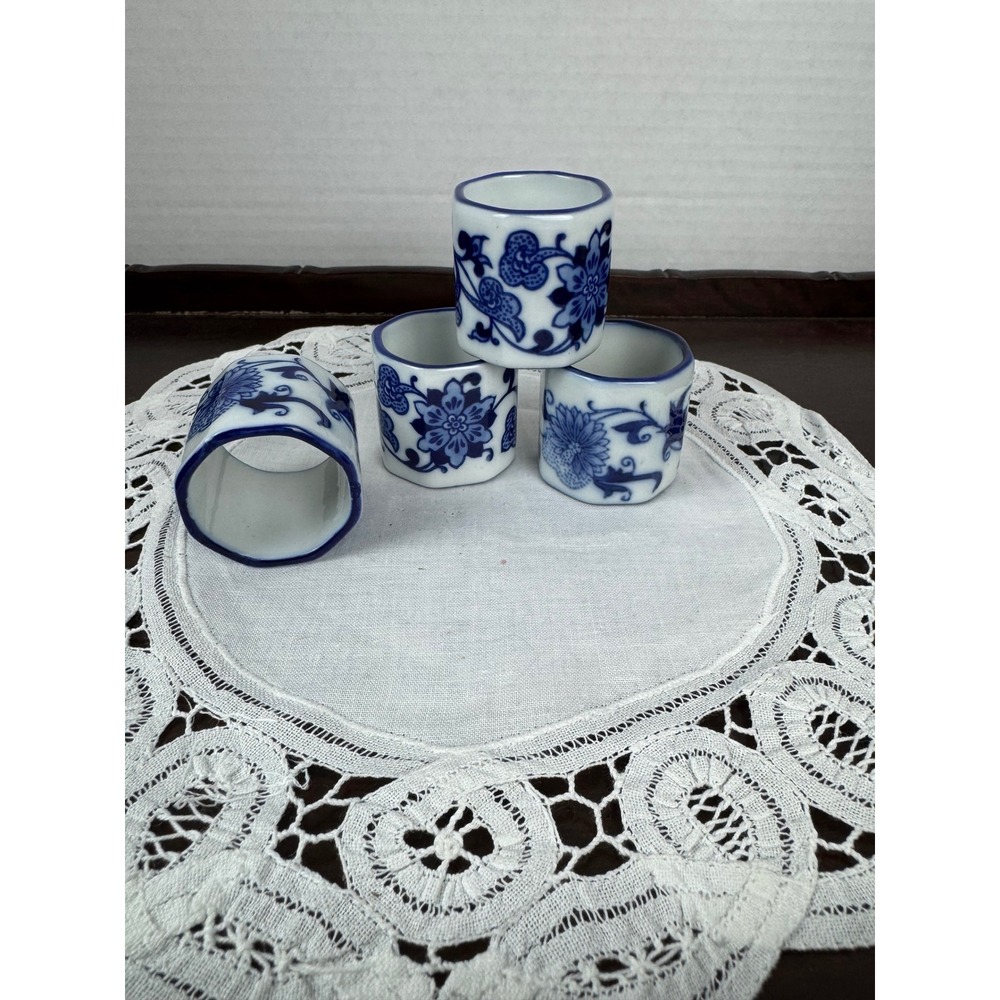 VTG Blue and White Floral Ceramic Napkin Rings Set of 4 Chinoiserie Porcelain